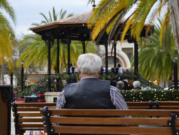 alzheimer gps tracker - spotter